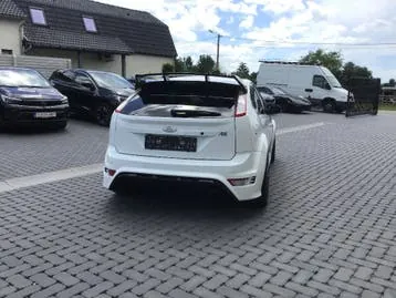 Ford Focus 2010 photo 2