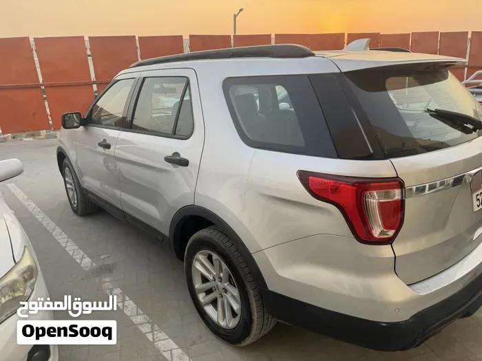 Ford Explorer 2016 photo 2