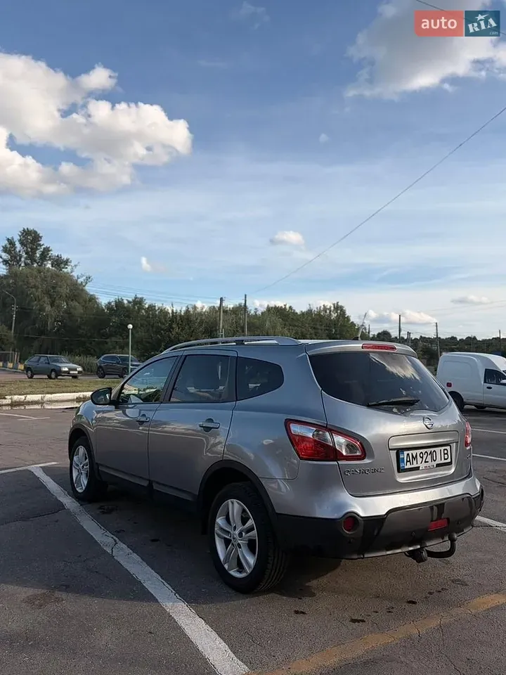 Nissan Qashqai 2011 photo 5
