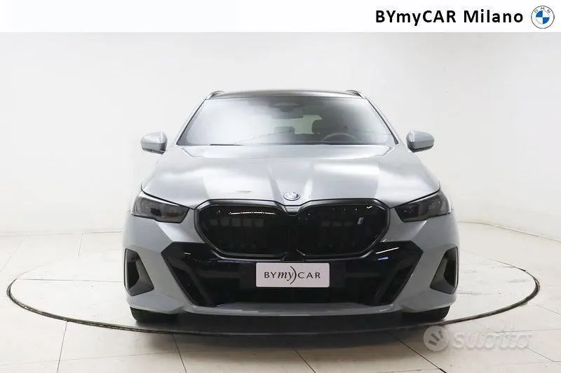 BMW I5 2025 photo 5