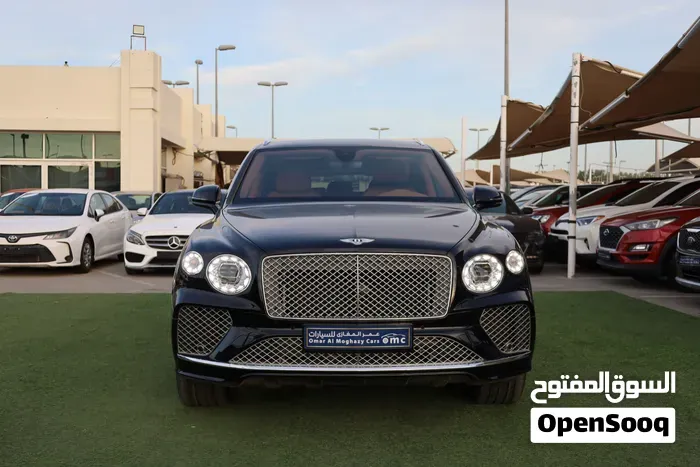 Bentley Bentayga 2022 photo 2