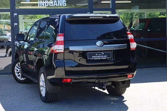 Toyota Land Cruiser 2014 photo 3
