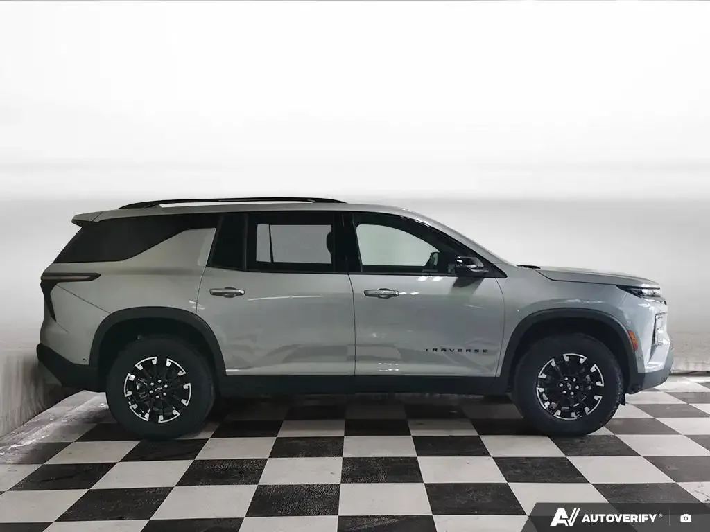 Chevrolet Traverse 2026 photo 3
