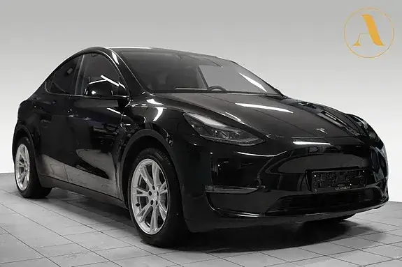 Tesla Model Y 2022 photo 2