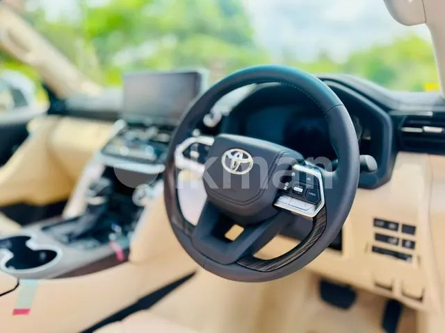 Toyota Land Cruiser 2026 photo 4