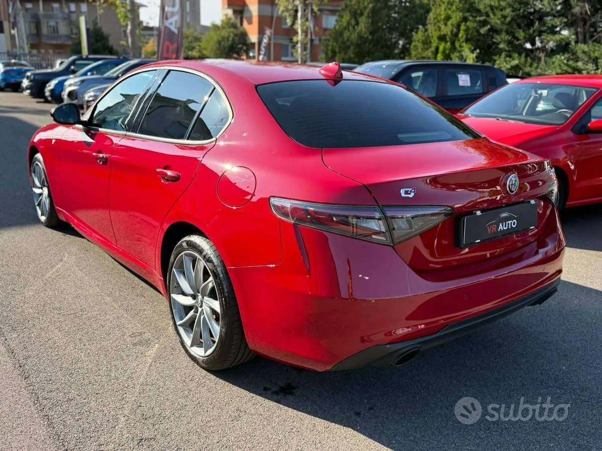 Alfa Romeo Giulia 2023 photo 4
