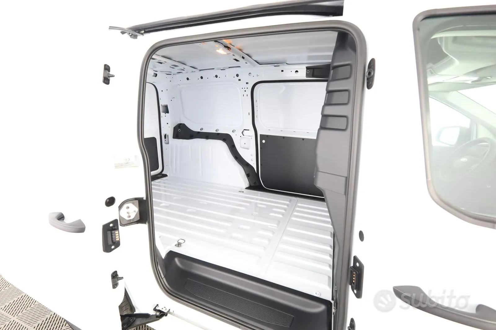 Ford Transit Connect 2025 photo 4