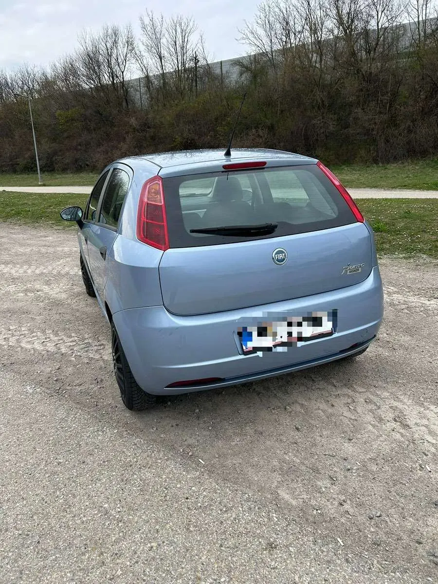 Fiat Grande Punto 2006 photo 3