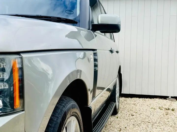 Land Rover Range Rover 2010 photo 2