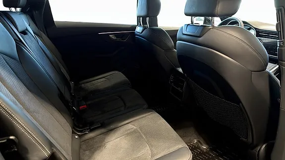 Audi Q7 2023 photo 5
