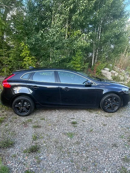 Volvo V40 2013 photo 2