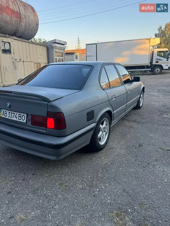 BMW 5 Series 1995 photo 4