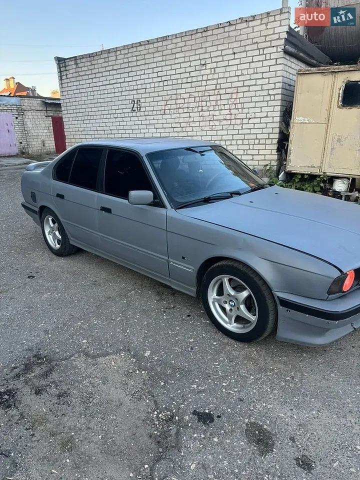 BMW 5 Series 1995 photo 3
