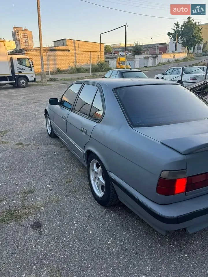 BMW 5 Series 1995 photo 2
