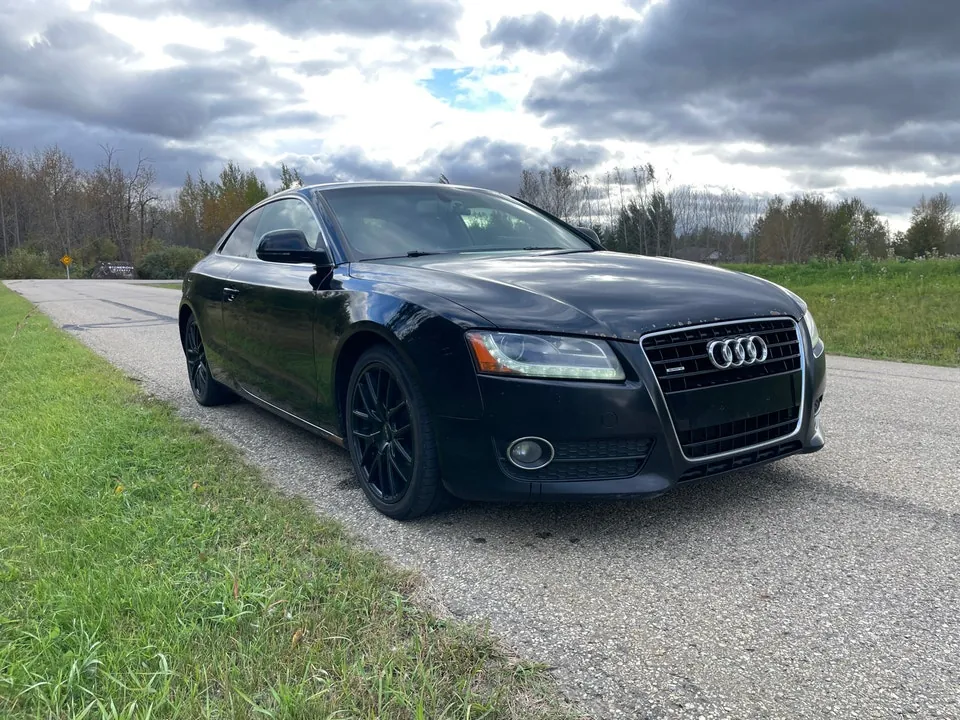 Audi A5 2009 photo 2