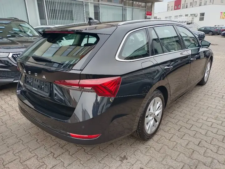 Skoda Octavia 2022 photo 4