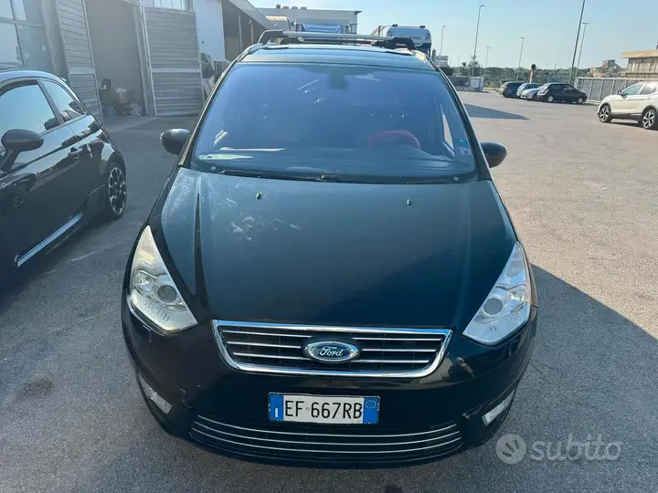 Ford Galaxy 2011 photo 2