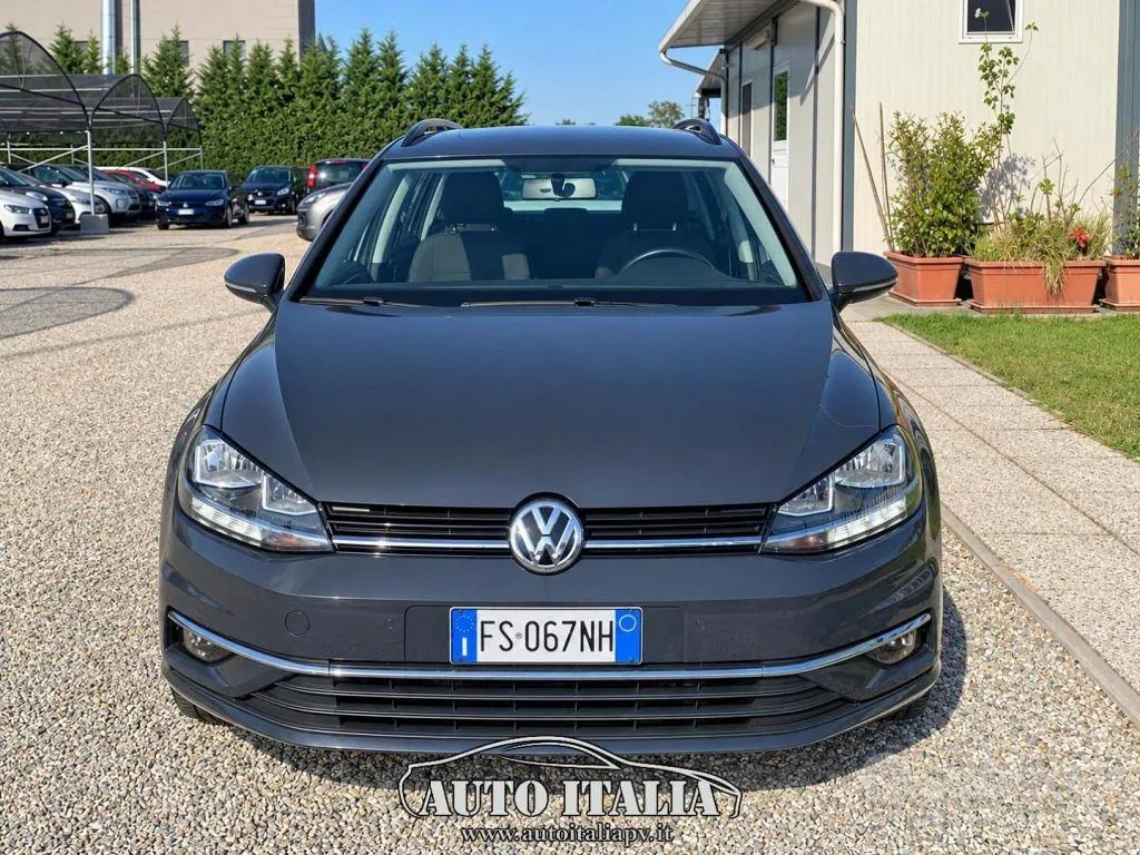 Volkswagen Golf Variant 2018 photo 2