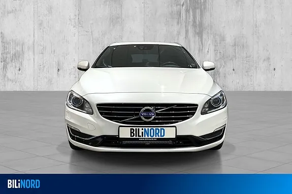Volvo V60 2017 photo 2