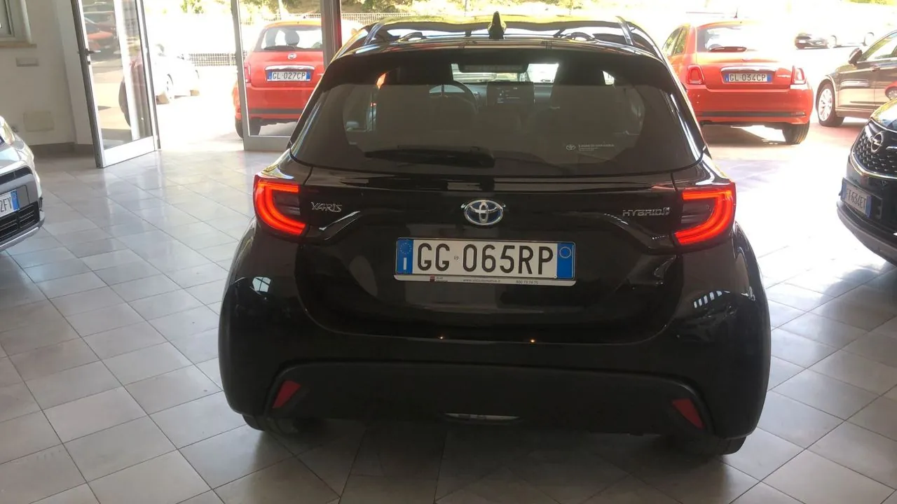 Toyota Yaris 2021 photo 4