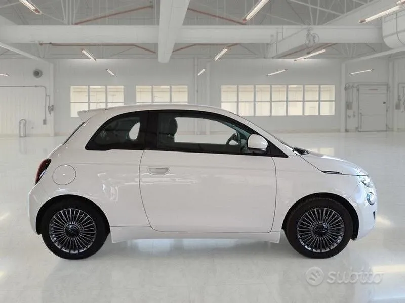 Fiat 500E 2022 photo 3