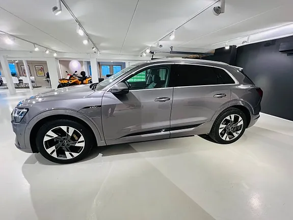 Audi E-Tron 2020 photo 5