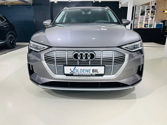 Audi E-Tron 2020 photo 2
