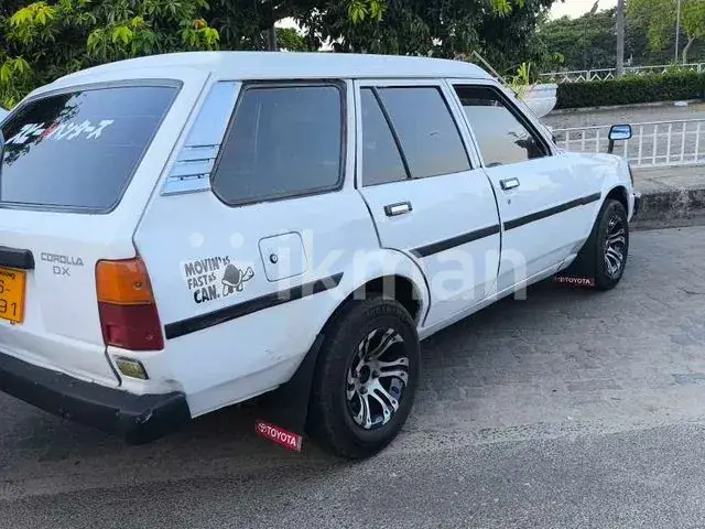 Toyota Corolla 1989 photo 2