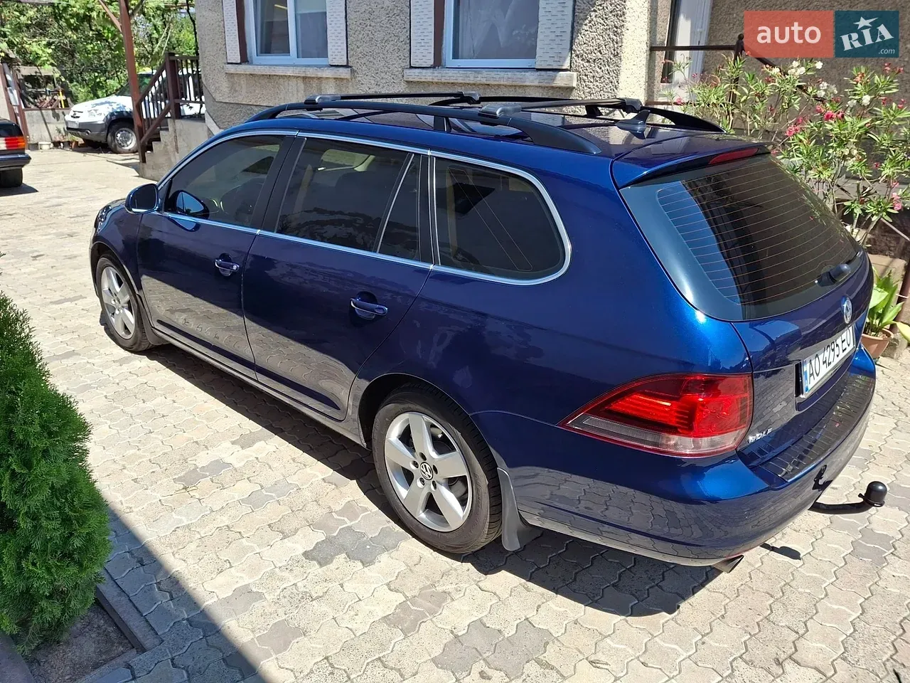 Volkswagen Golf 2011 photo 2