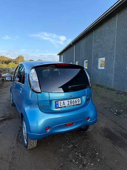 Mitsubishi I-Miev 2015 photo 5