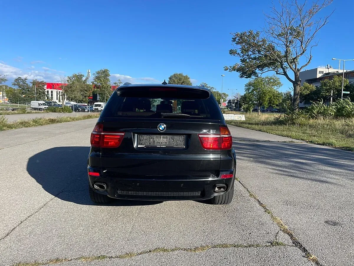 BMW X5 2012 photo 2