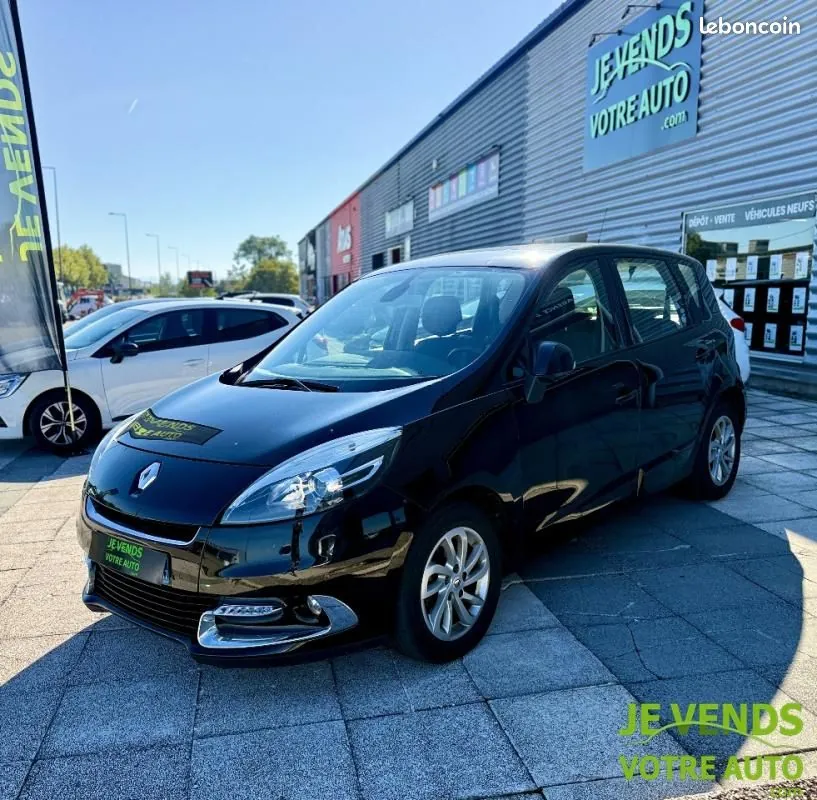 Renault Scenic 2012 photo 2