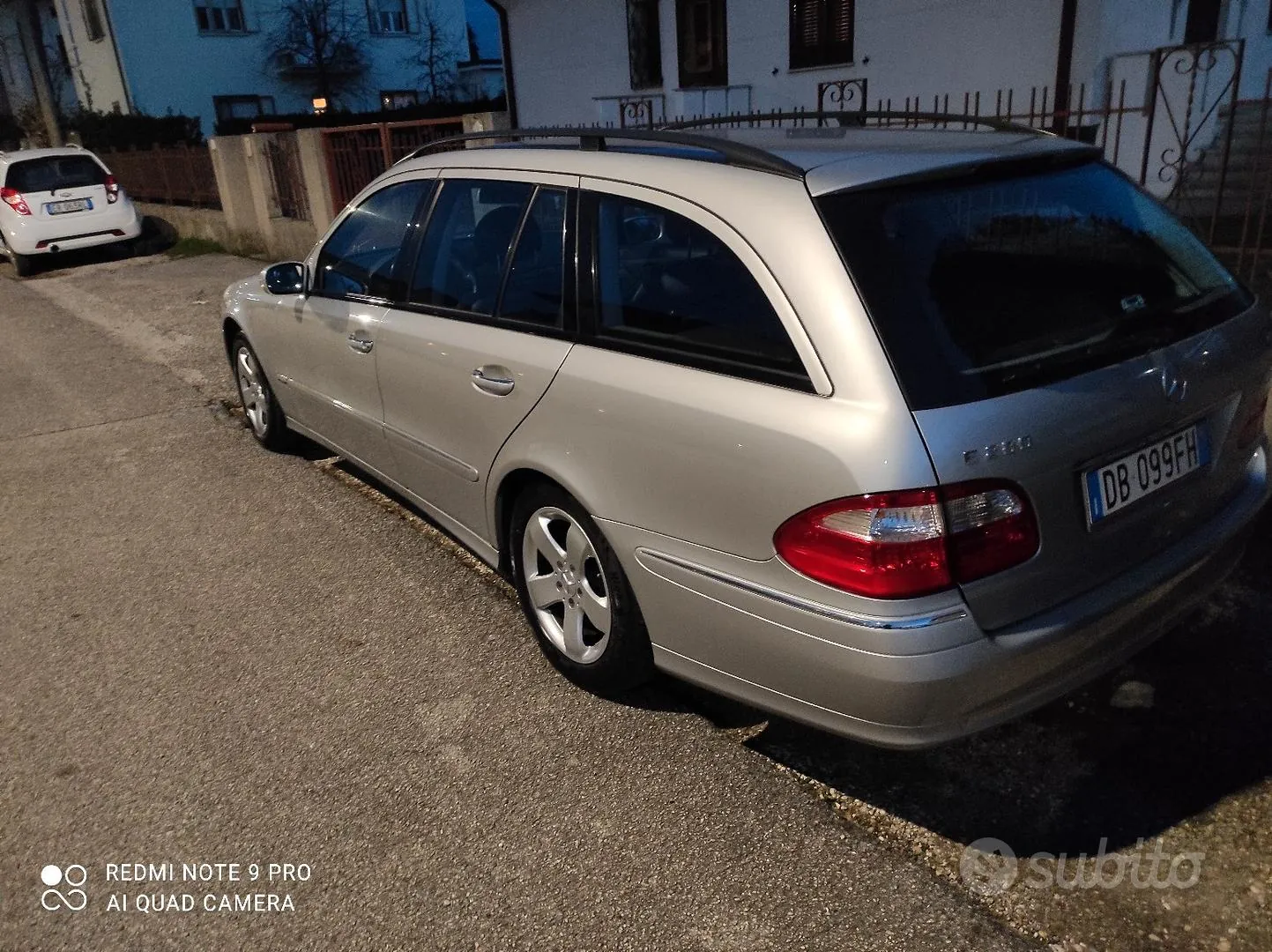 Mercedes-Benz E-Class 2006 photo 3