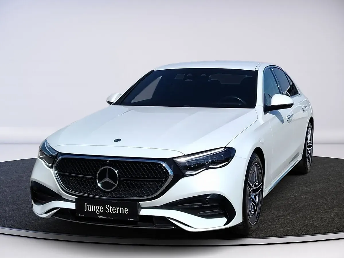 Mercedes-Benz E-Class 2025 photo 3