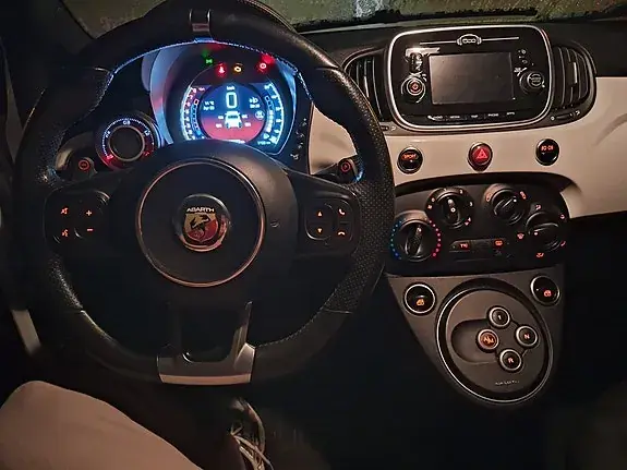 Abarth 595 2017 photo 5
