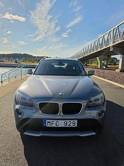 BMW X1 2012 photo 2