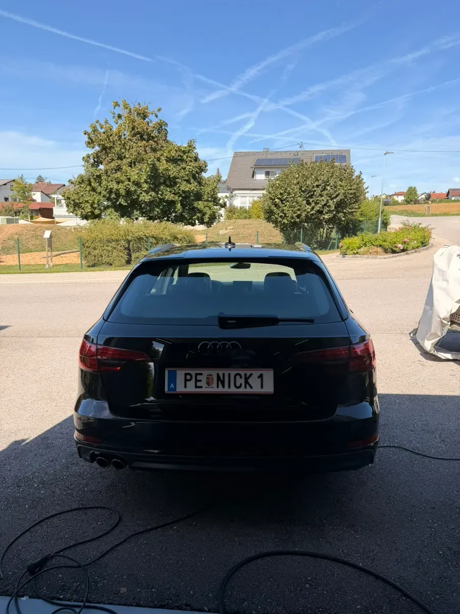 Audi A4 2016 photo 3