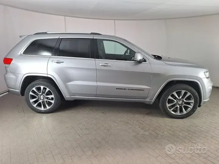 Jeep Grand Cherokee 2018 photo 3