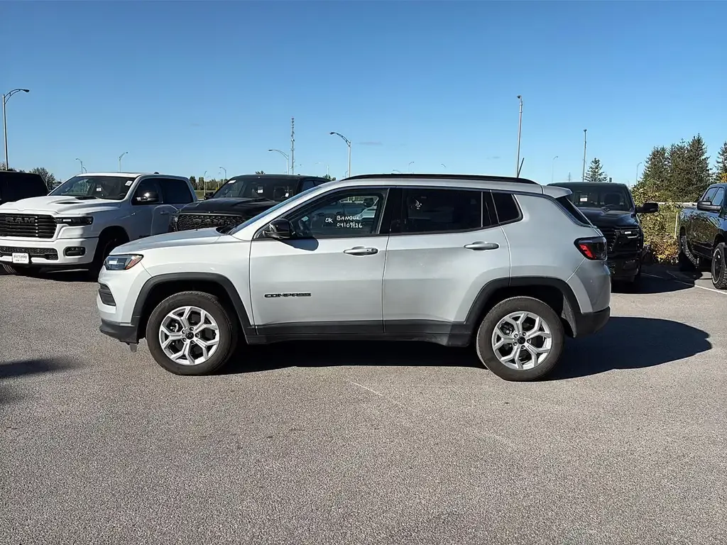 Jeep Compass 2025 photo 3