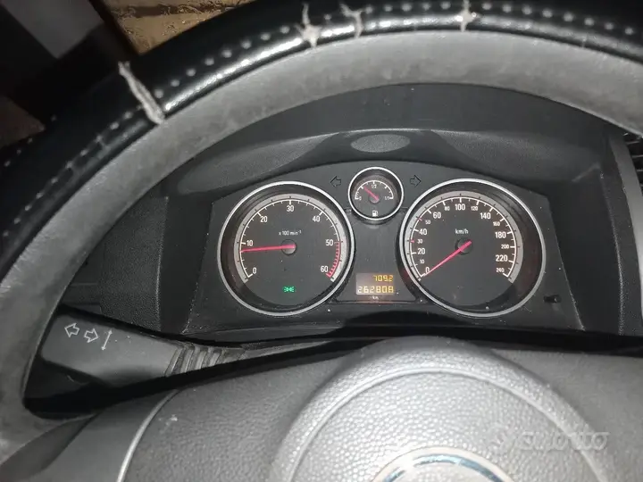Opel Zafira 2008 photo 2