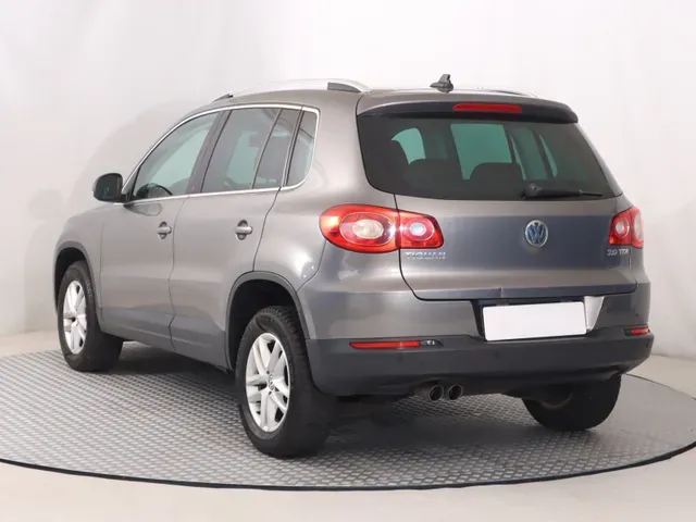 Volkswagen Tiguan 2011 photo 3
