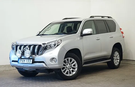 Toyota Land Cruiser 2016 photo 2