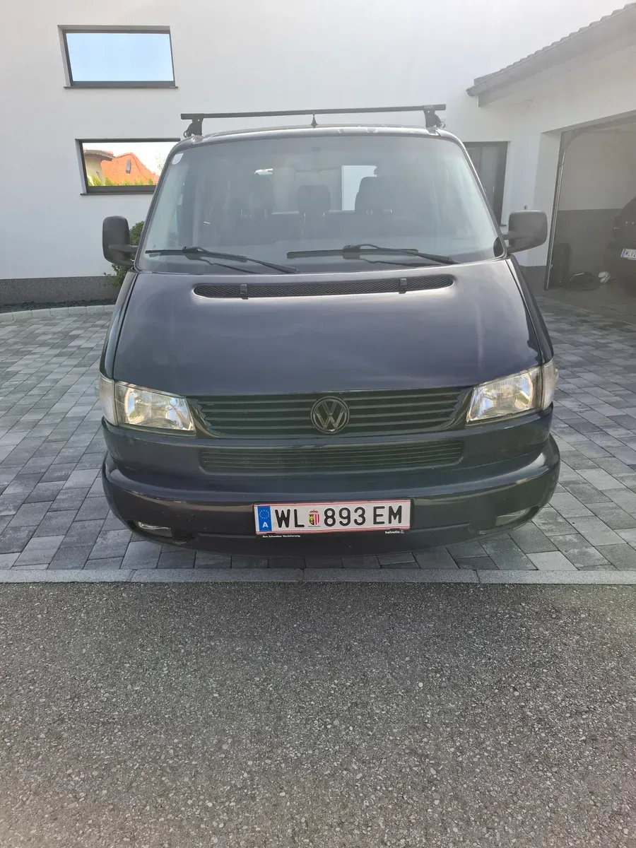 Volkswagen T4 2001 photo 2