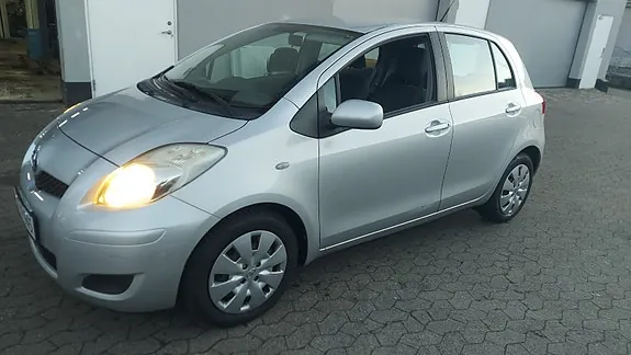 Toyota Yaris 2009 photo 5