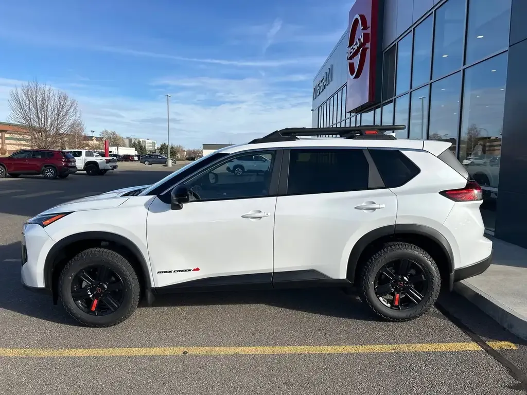 Nissan Rogue 2026 photo 2