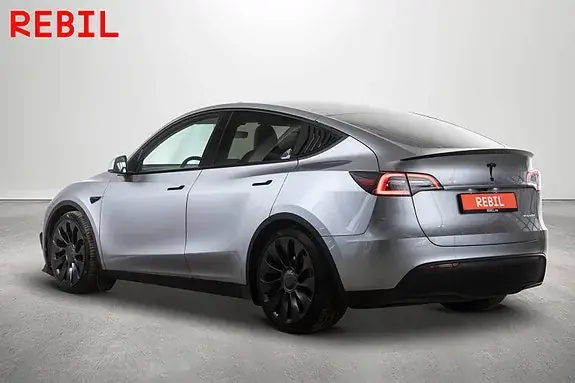 Tesla Model Y 2025 photo 5