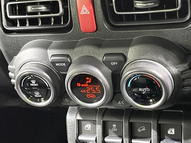 Suzuki Jimny 2025 photo 4