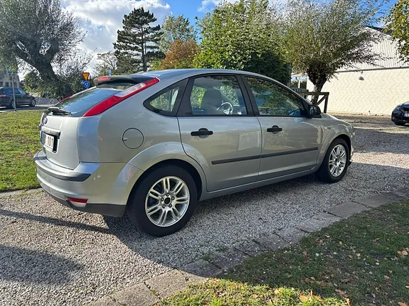 Ford Focus 2005 photo 3