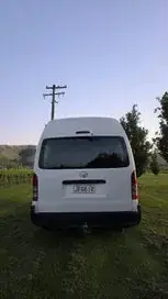 Toyota Hiace 2015 photo 4