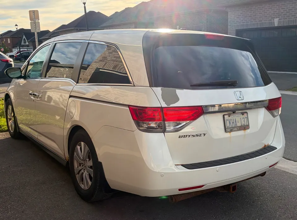 Honda Odyssey 2014 photo 2